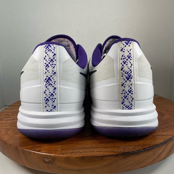 Kobe Mentality White Court Purple Alpha - Picture 6 of 8